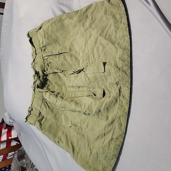 EUC a new day Skirt - Picture 1 of 4